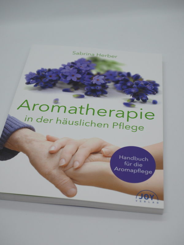 Buch_Aromatherapie_Pflege